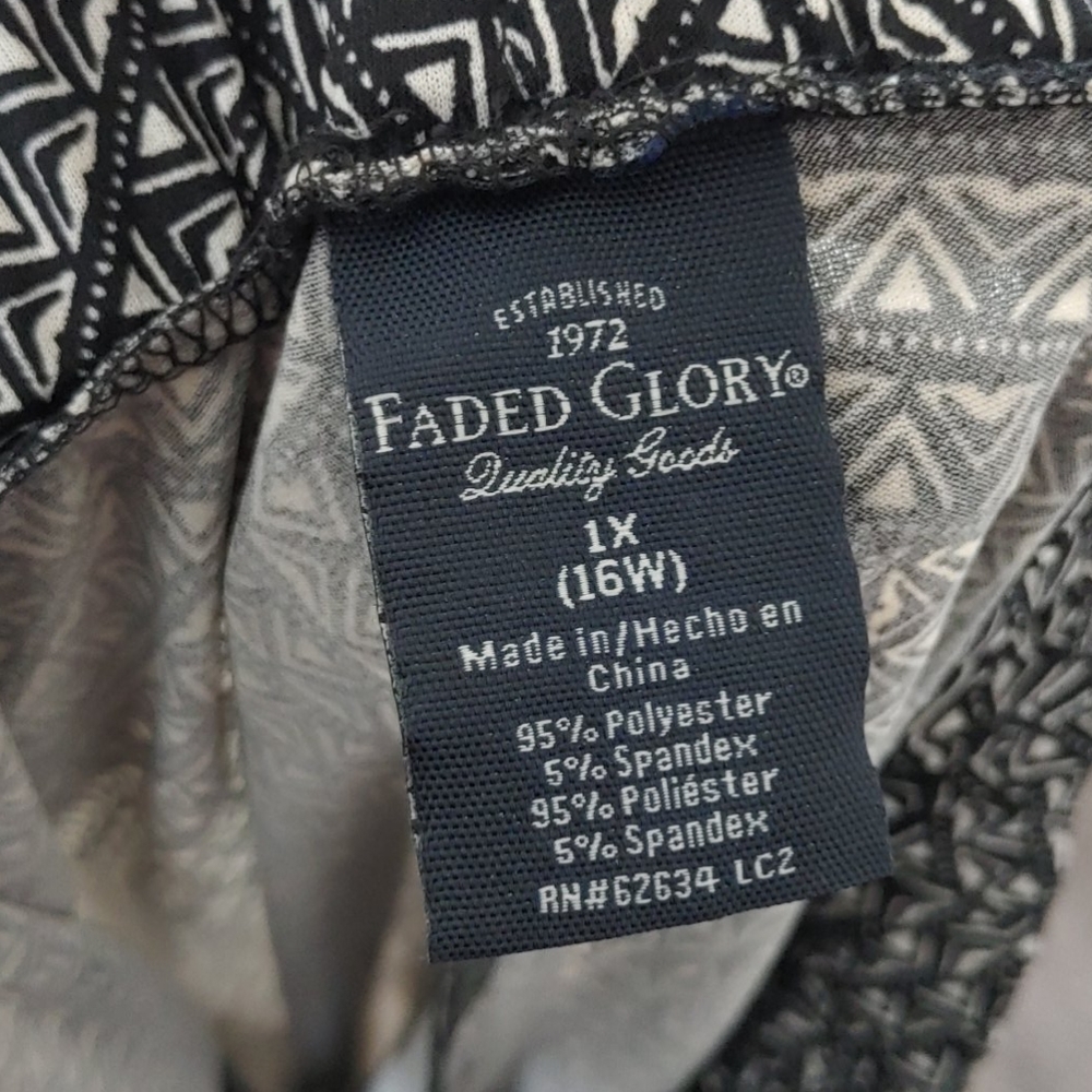 Size 1X pants - Picture 3 of 3